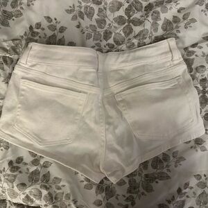 H&M Divided Cream Shorts